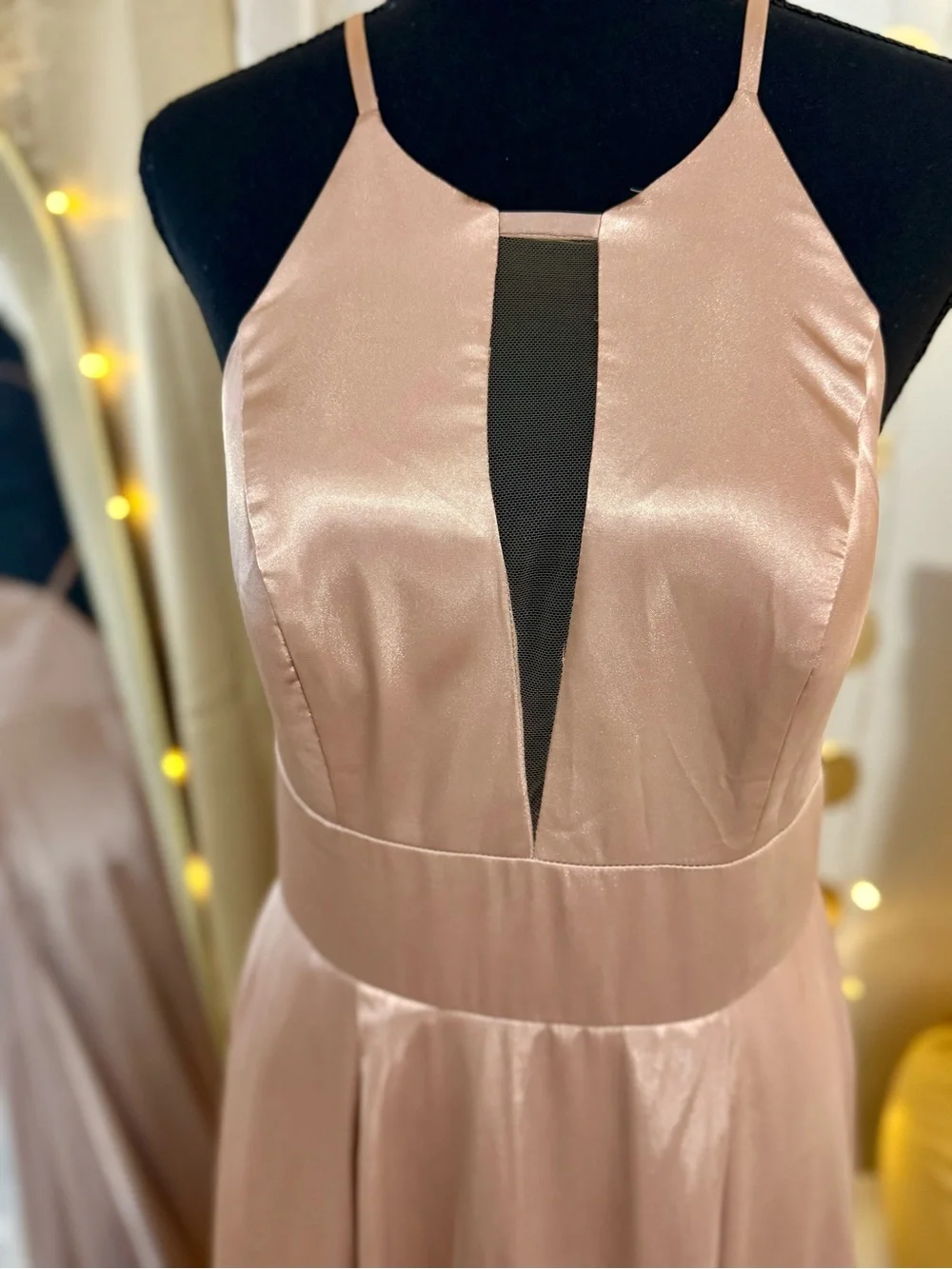 David’s Bridal Satin Charmeuse Bridesmaid Dress Size 8 Champagne Slit Backless - Picture 6 of 7